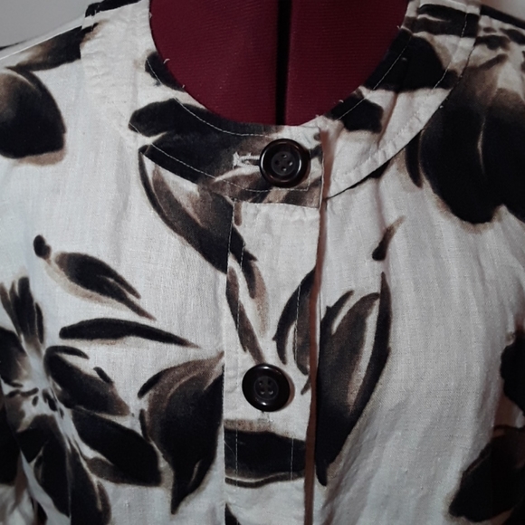 Linen Jacket - Picture 2 of 5